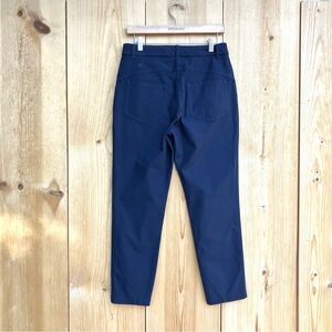 Women's Lululemon Sleek High Rise Slim Leg Size 10